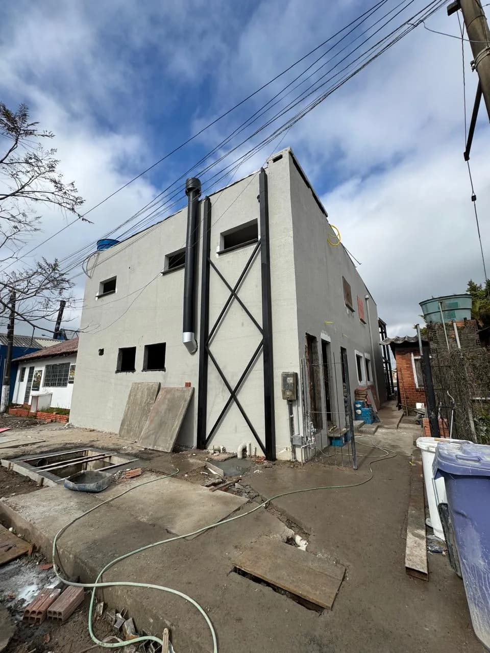Estrutura metálica em construção